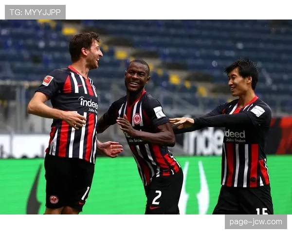 德甲球队定位球战术精度提升 成弱队对抗豪门有效手段