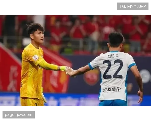 重庆铜梁龙防反战术适配中超环境 中小球队务实打法崛起